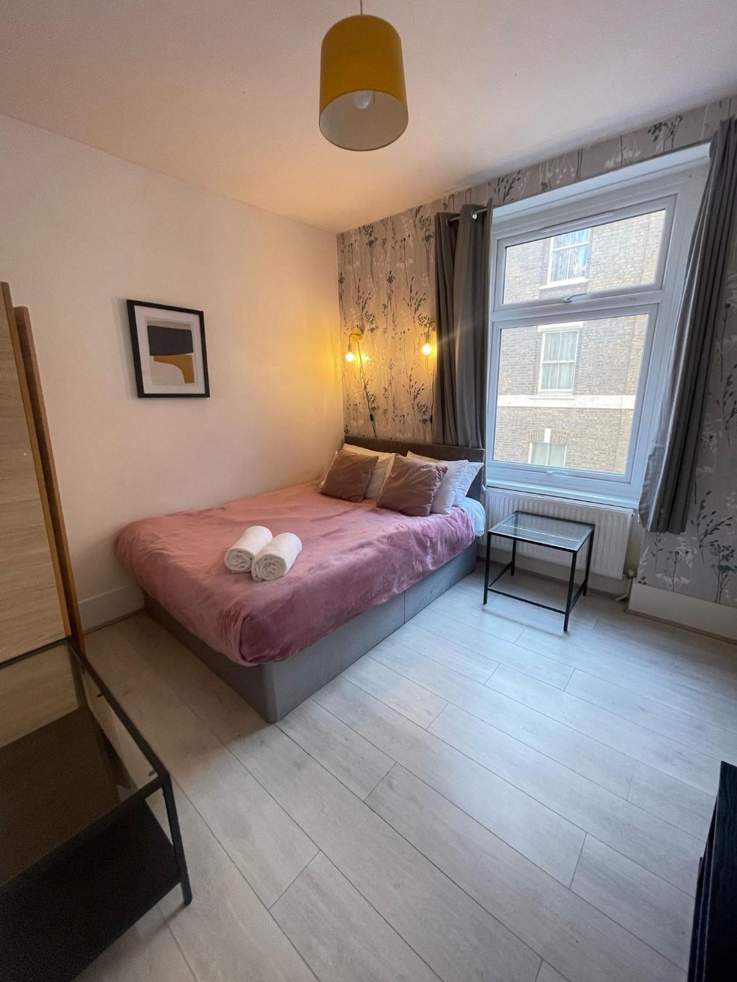 Lovely 2 Bed Flat 2 Floor Miles 런던 외부 사진