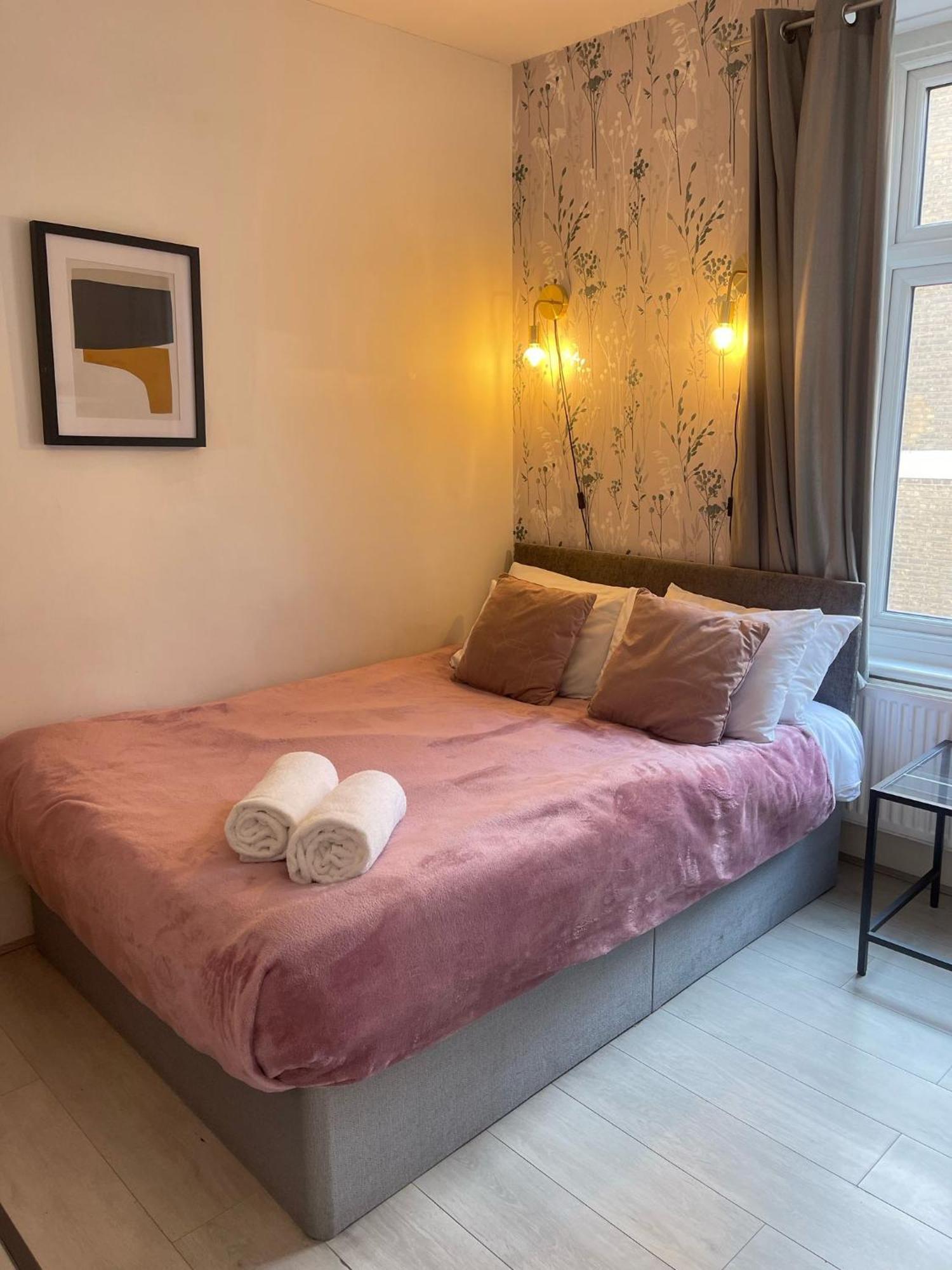 Lovely 2 Bed Flat 2 Floor Miles 런던 외부 사진