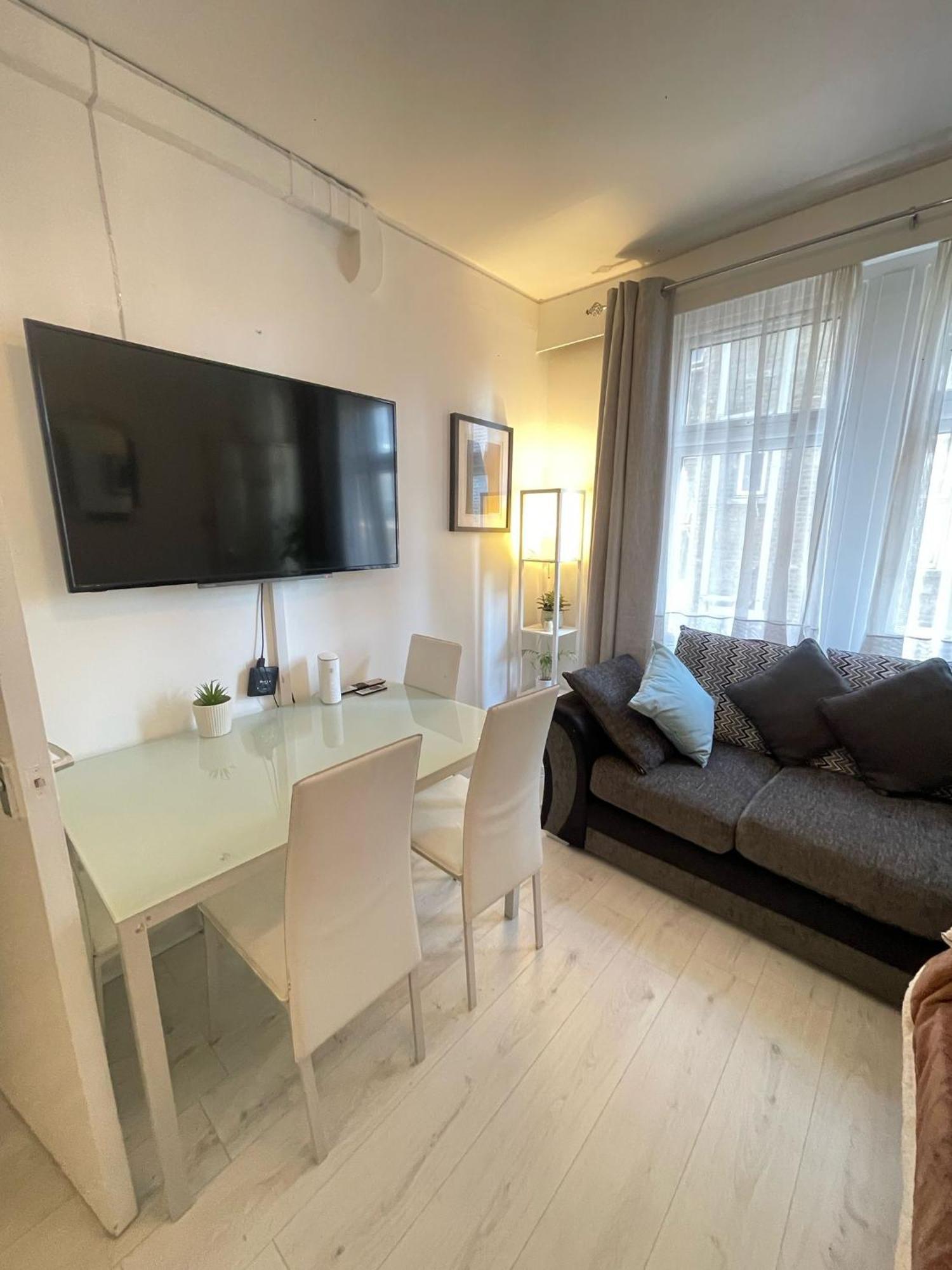 Lovely 2 Bed Flat 2 Floor Miles 런던 외부 사진